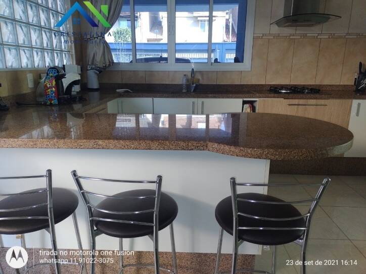 Comprar casa 3 dormitórios sendo 1 suíte master closet Jardim Paulista II Jundiaí SP Brasil