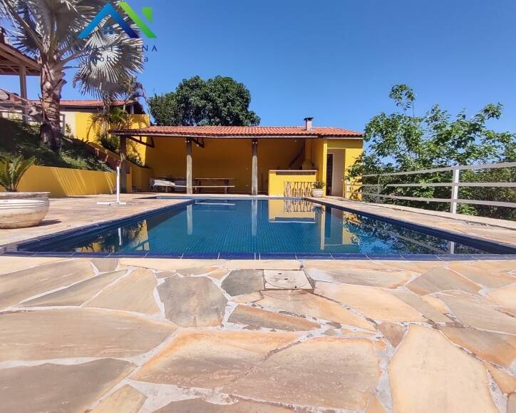 Chácara para venda 3 dormitórios sendo 1 suíte piscina San Martin I Itatiba SP ao lado da rodovia Dom Pedro