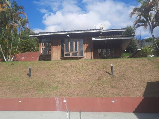 #552 - Casa para Locação em Itatiba - SP - 1