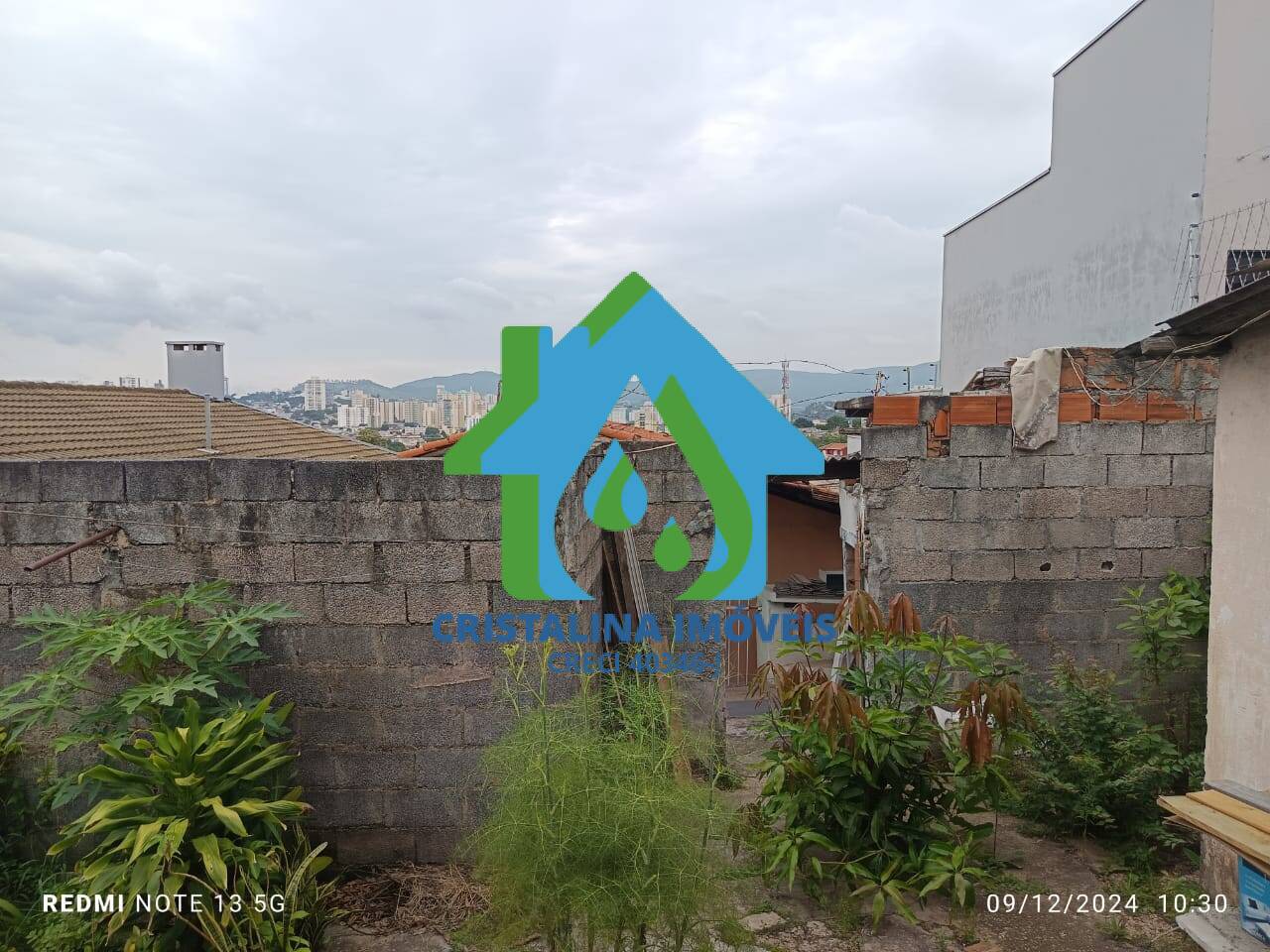 Vendo terreno 250 m² com casa antiga Vila Bandeirantes Jundiaí